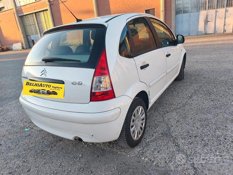 Używany Citroën C3 60 KM (44 kW) 2010 Biały Hatchback