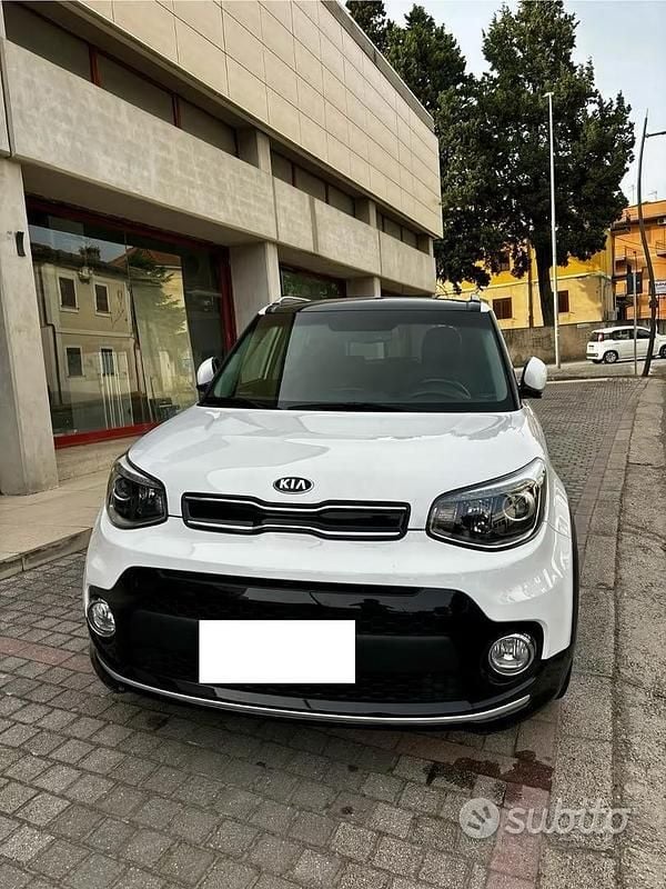 Usata Kia Soul 136 CV (100 kW) 2017 Bianco SUV