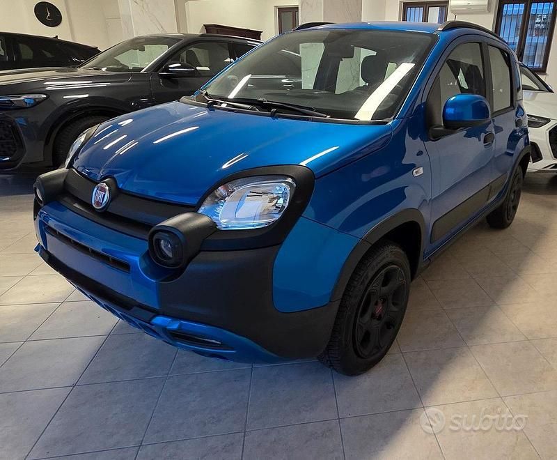 Blu/azzurro Usata 2022 Fiat Panda Cross Cross Due volumi | 14.800 € (Buon prezzo) - Immagine 1/4