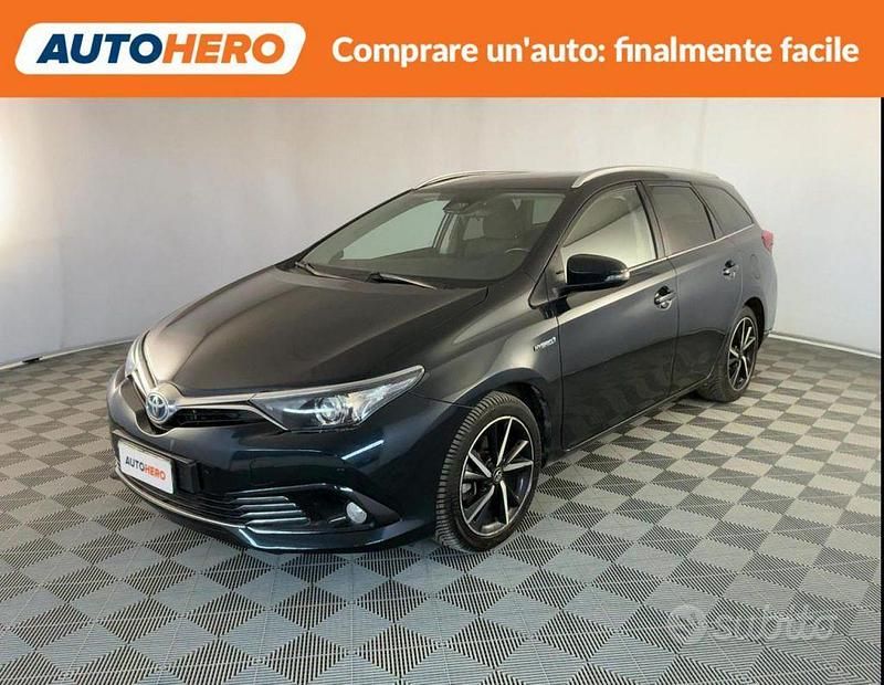 Usata Toyota Auris Touring Sports Style 99 CV (72 kW) 2017 Nero Station wagon