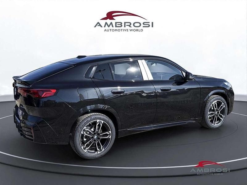 Nuova BMW X2 M Sport 150 CV (110 kW) 2026 Black sapphire metallizzato SUV