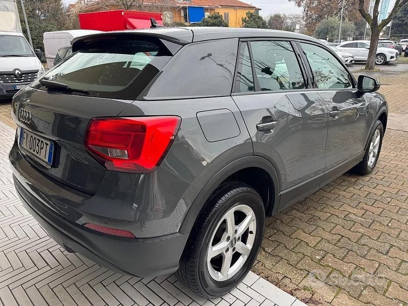 Usata Audi Q2 Business 116 CV (85 kW) 2019 Grigio SUV