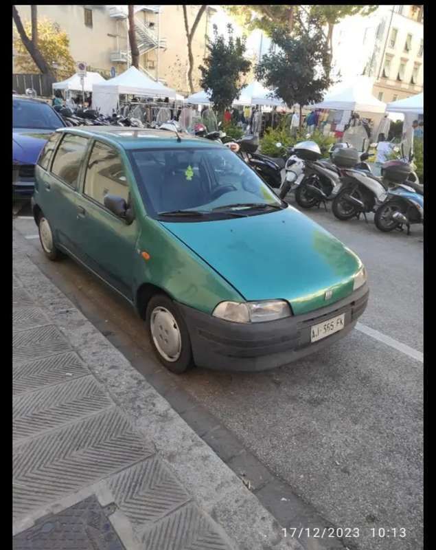 Usata 1996 Fiat Punto Due volumi | 900 € (Ottimo prezzo) - Immagine 1/4