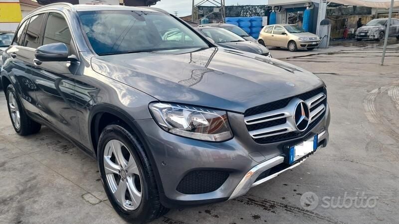 Usata Mercedes GLC220 Business 170 CV (125 kW) 2017 Grigio SUV