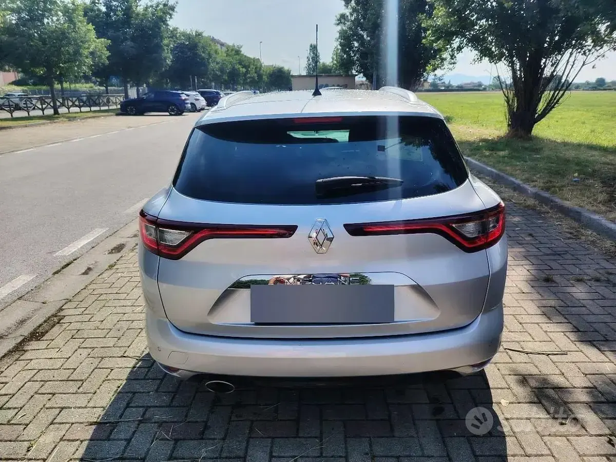 Usata Renault Mégane GrandTour Bose Edition 110 CV (80 kW) 2016 Grigio Station wagon