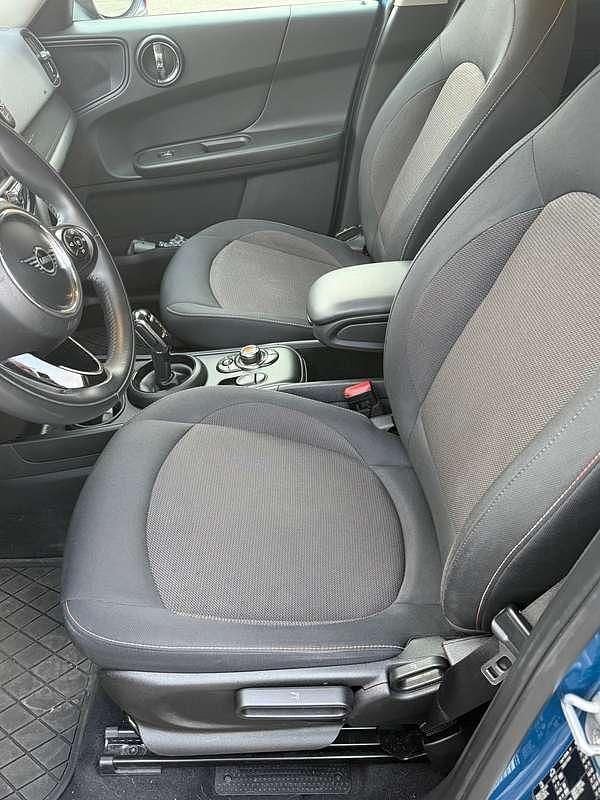 Usata Mini One Countryman 102 CV (75 kW) 2019 Blu/azzurro SUV