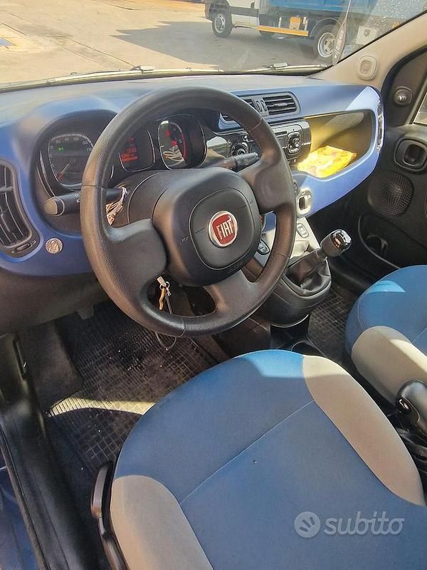 Usata Fiat Panda 75 CV (55 kW) 2014 Blu Berlina