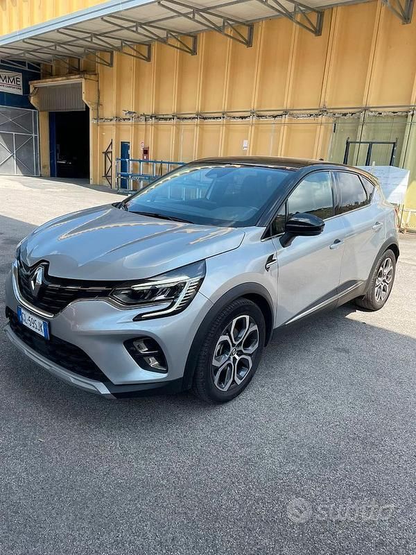 Usata 2022 Renault Captur SUV | 20.000 € (Molto cara) - Immagine 1/3
