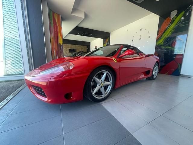 Usata Ferrari 360 865 CV (636 kW) 2004 Rosso Cabrio