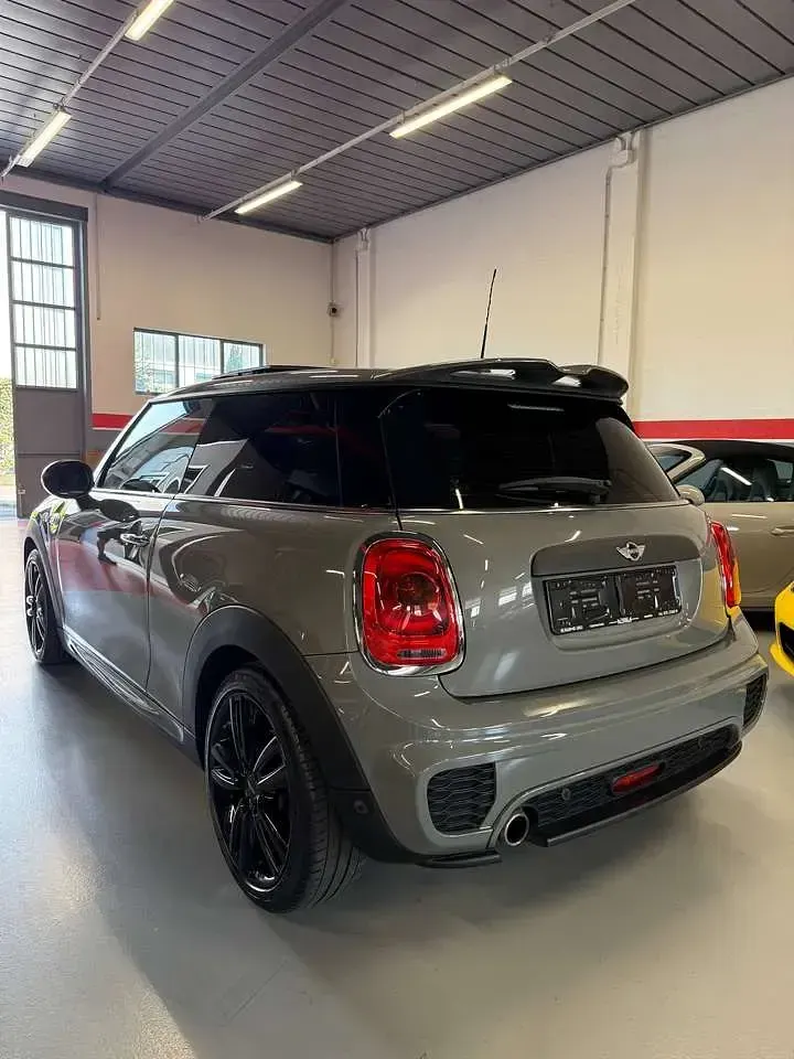 Usata Mini John Cooper Works 102 CV (75 kW) 2018 Moonwalk grey Utilitaria