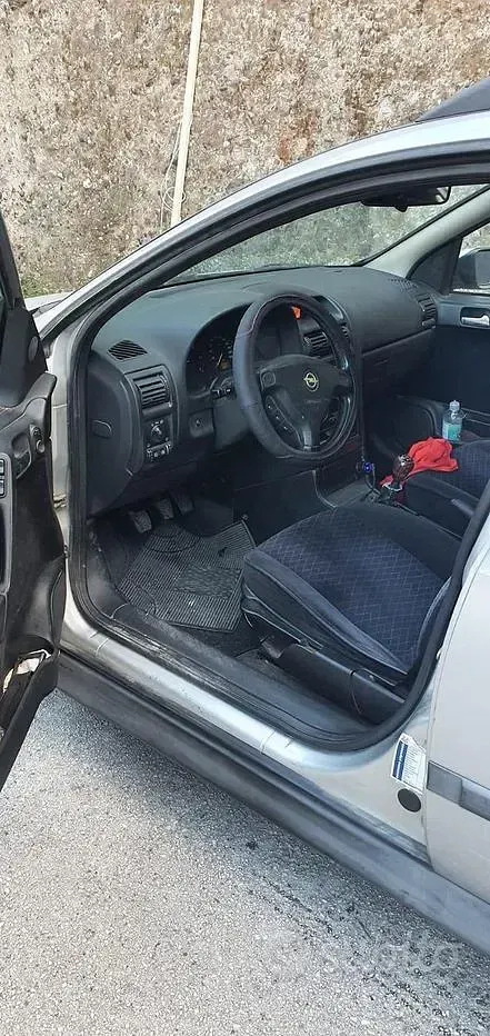Usata Opel Astra 82 CV (60 kW) 1999 Grigio Station wagon