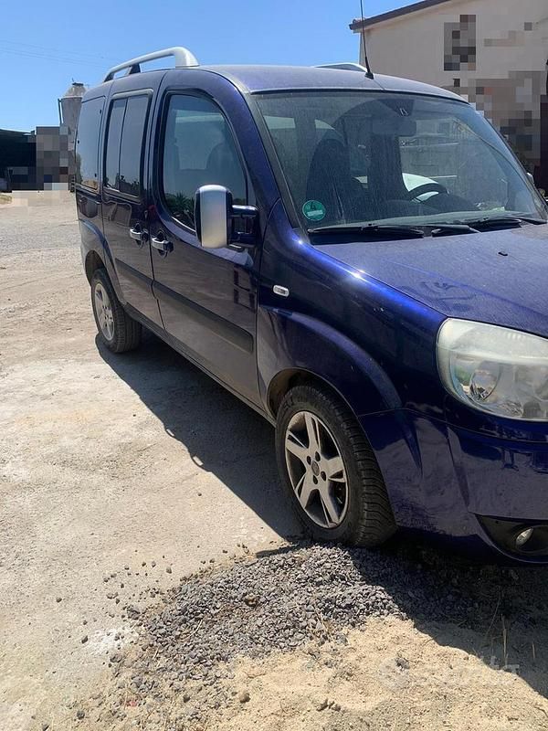 Usata Fiat Doblò 2008 Blu Monovolume