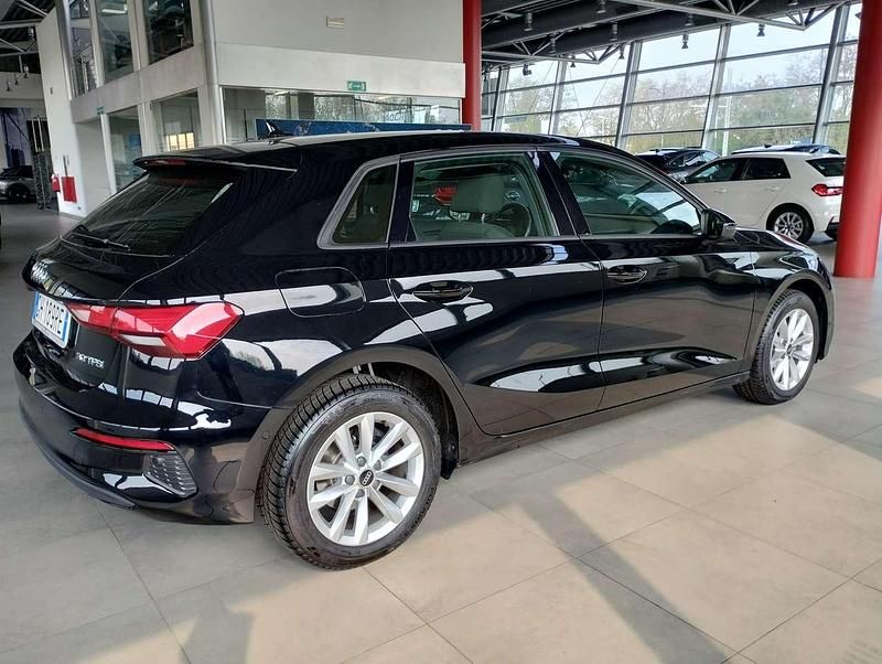 Usata Audi A3 Business 110 CV (80 kW) 2022 Nero Berlina