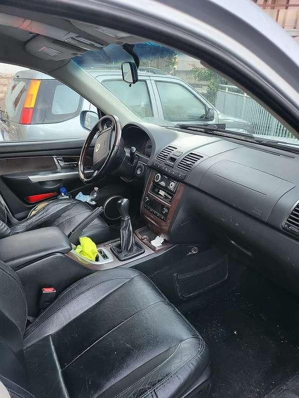 Argento Usata 2005 Ssangyong (KGM) Rexton SUV | 2000 € (Buon prezzo) - Immagine 1/4