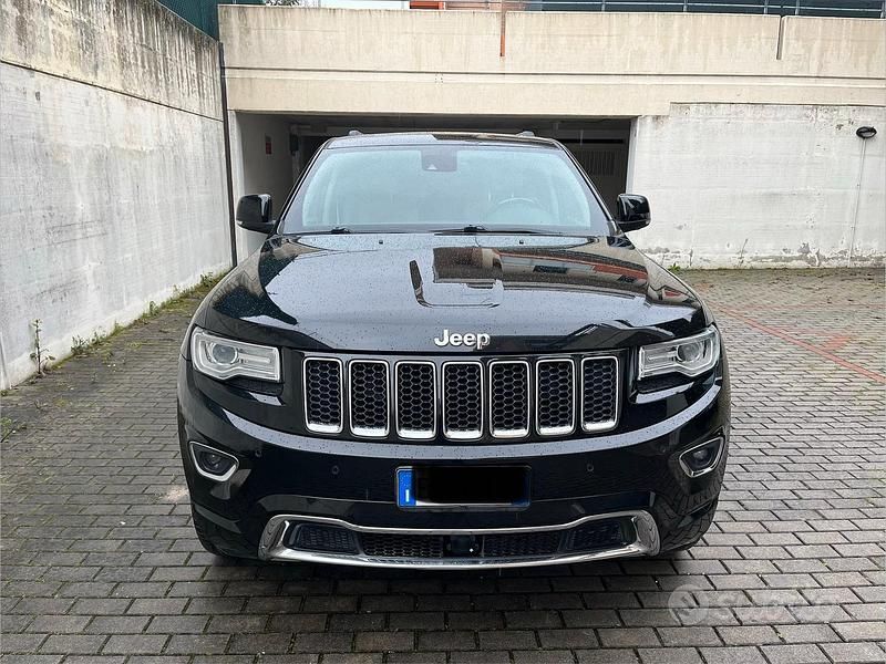 Usata Jeep Grand Cherokee Overland 250 CV (183 kW) 2015 Nero SUV