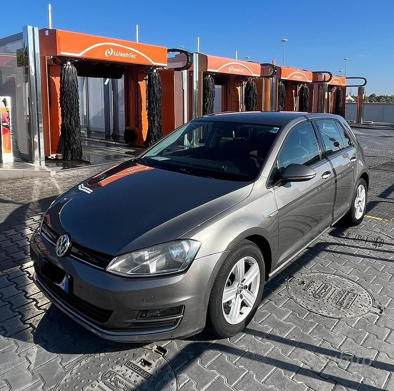 Usata VW Golf VII 110 CV (80 kW) 2014 Grigio Utilitaria