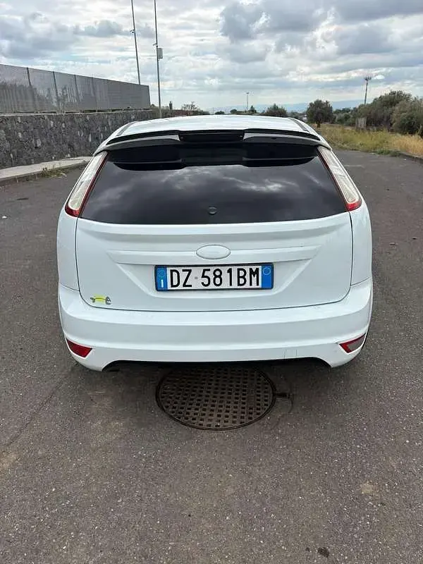 Usata Ford Focus Titanium 109 CV (80 kW) 2009 Berlina