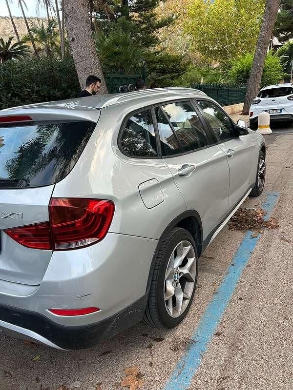Argento Usata 2012 BMW X1 xLine SUV | 6500 € (Super prezzo) - Immagine 1/4
