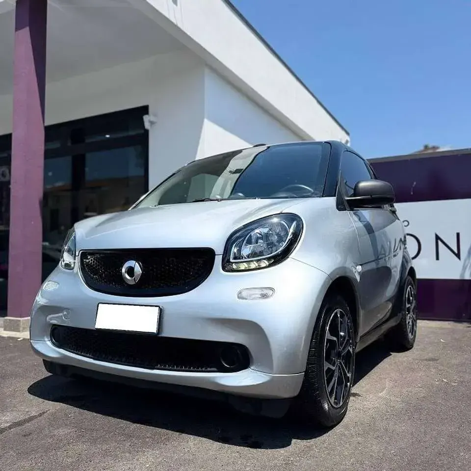 Usata Smart ForTwo Cabrio Passion 71 CV (52 kW) 2017 Argento Cabrio