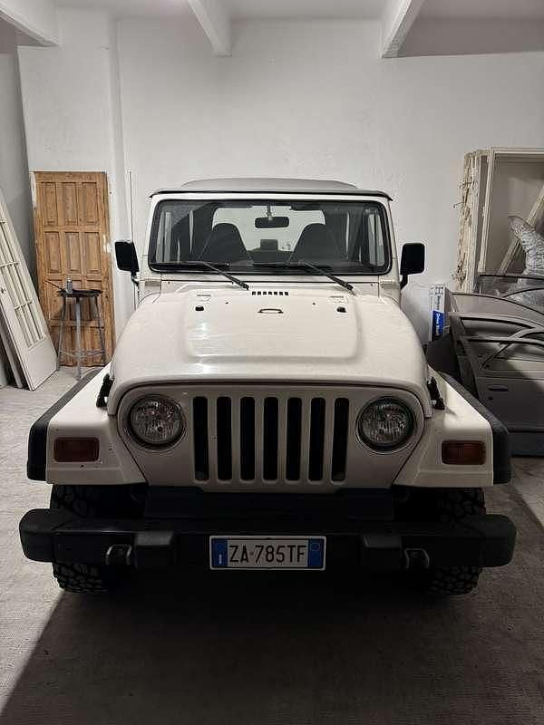 Usata 1998 Jeep Wrangler SUV | 15.000 € (Ottimo prezzo) - Immagine 1/4