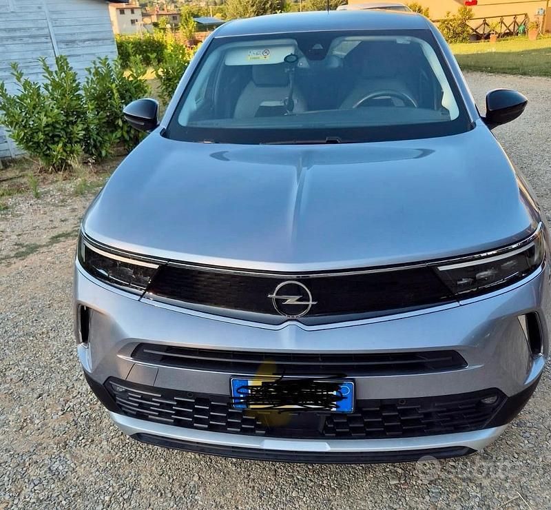 Grigio Usata 2023 Opel Mokka SUV | 19.500 € (Molto cara) - Immagine 1/4