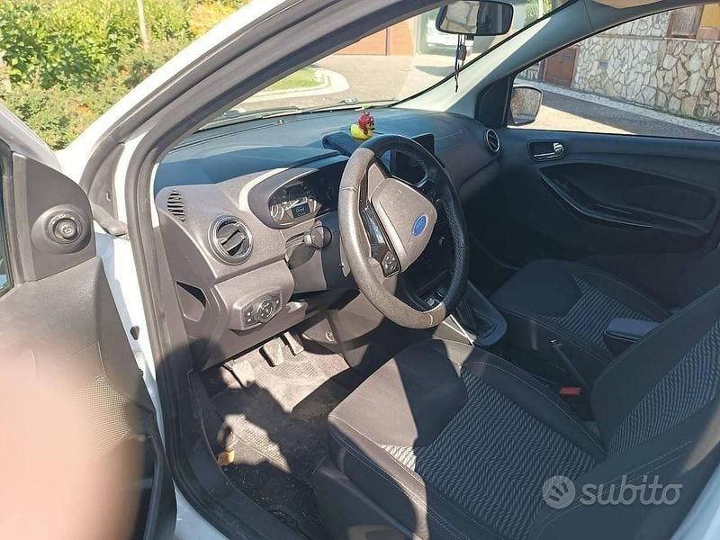 Usata Ford Ka 69 CV (50 kW) 2023 Bianco Berlina