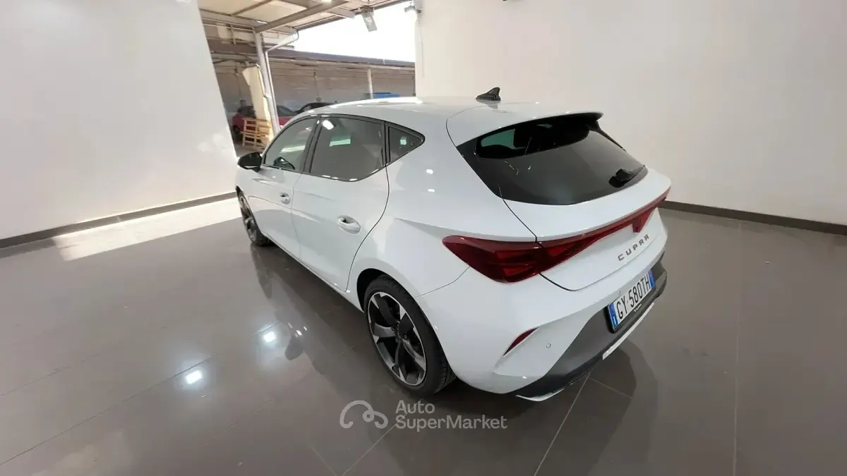 Usata Cupra Leon 150 CV (110 kW) 2025 Bianco Berlina