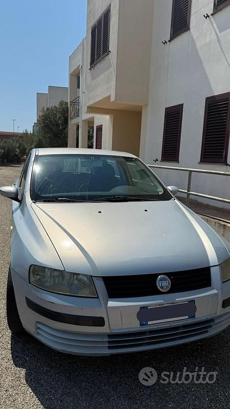 Usata Fiat Stilo Dynamic 103 CV (75 kW) 2003 Grigio Berlina