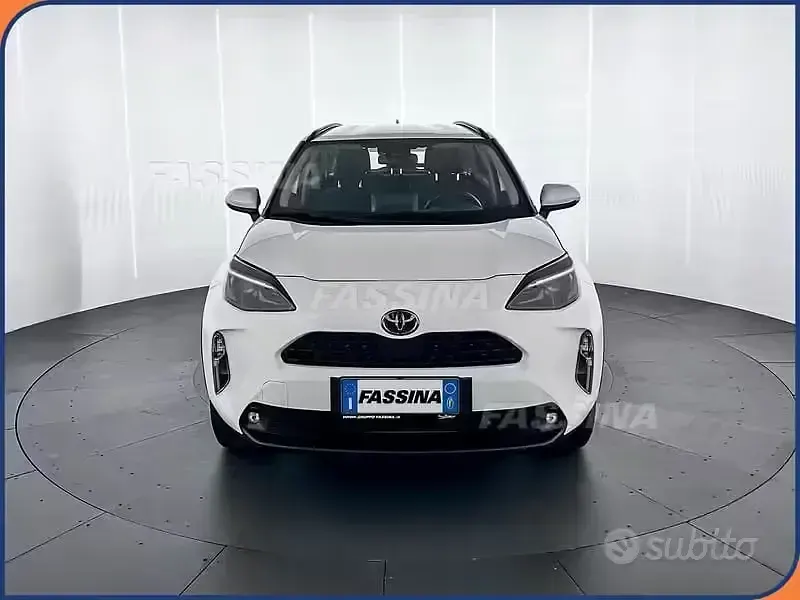 Occasion Toyota Yaris Cross Active 116 ch (85 kW) 2024 Blanc SUV