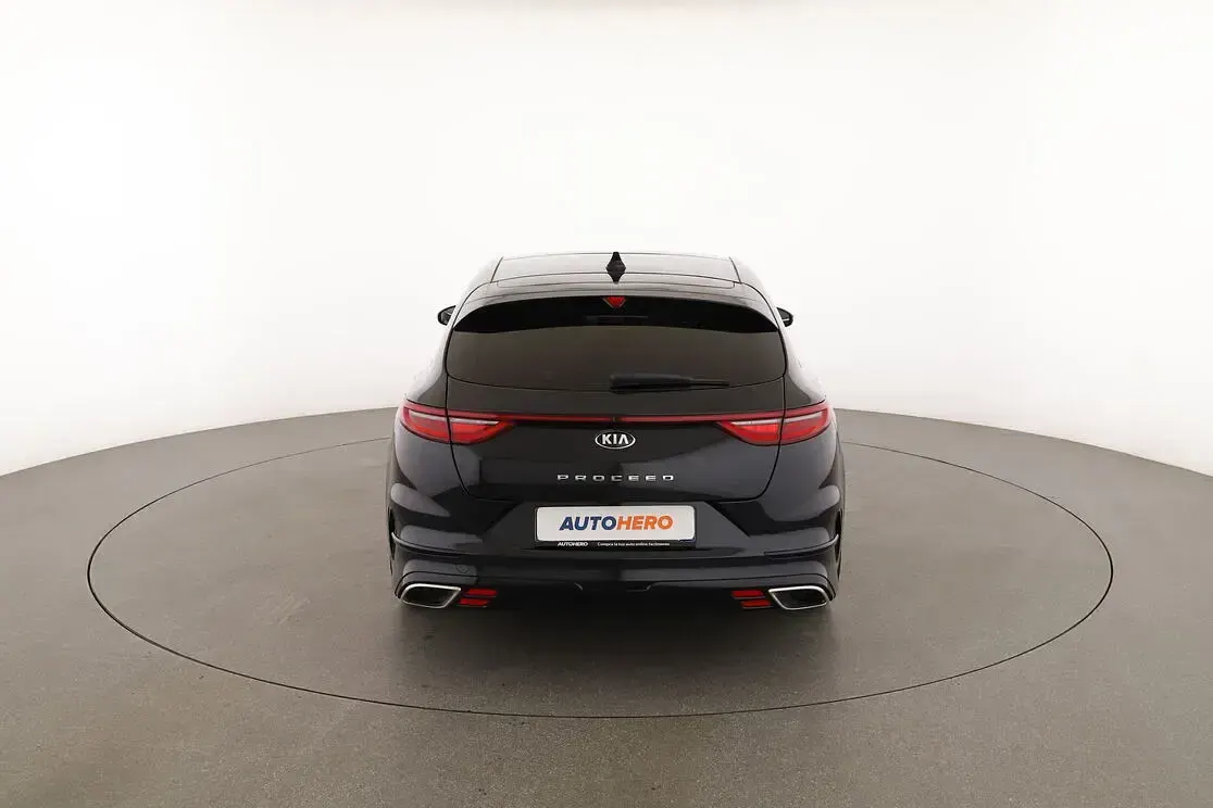 Begagnad Kia ProCeed GT 205 HK (150 kW) 2020 Svart Kombi