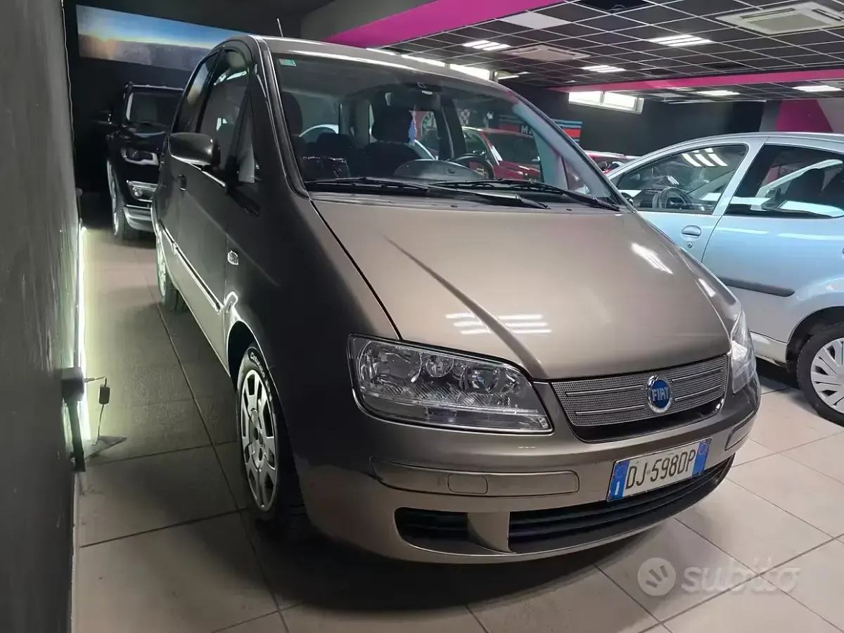 Usata Fiat Idea 95 CV (69 kW) 2007 Monovolume