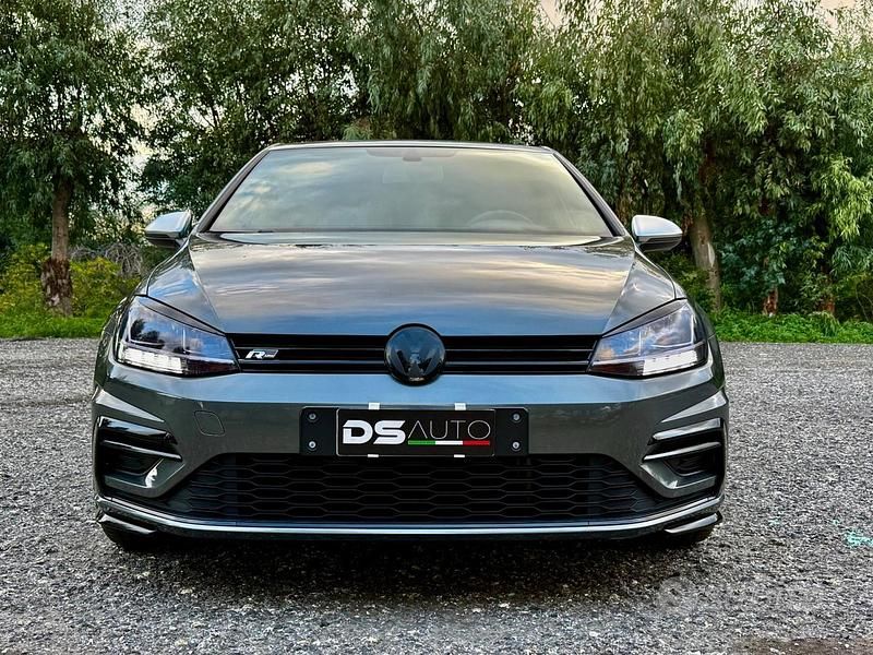 Usata VW Golf VII Sport 115 CV (84 kW) 2018 Grigio Berlina