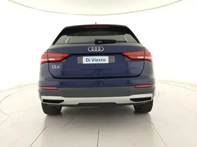 Usata Audi Q3 Advanced Plus 150 CV (110 kW) 2022 2d blu navarra metallizzato SUV