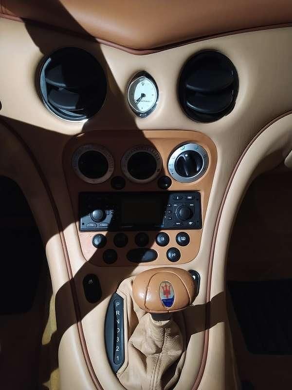 Usata Maserati 3200 368 CV (270 kW) 2001 Grigio Coupé