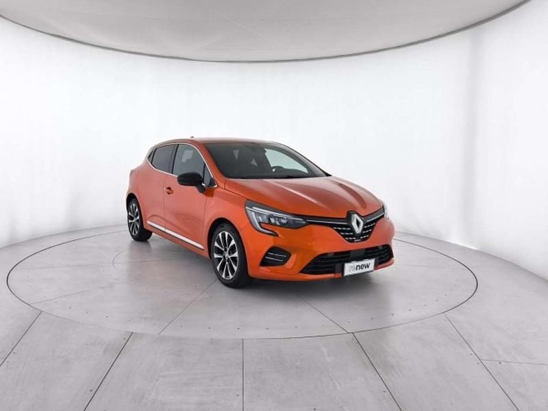 Usata Renault Clio V Techno 101 CV (74 kW) 2023 Orange valencia Berlina