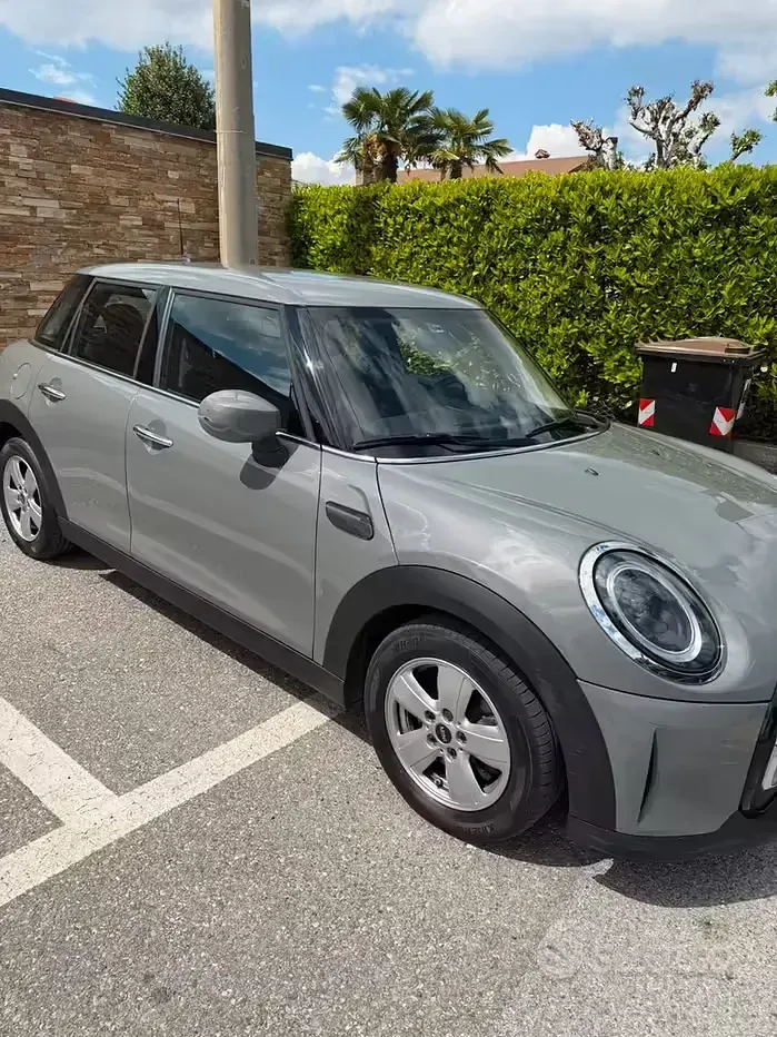 Usata Mini One Clubman 136 CV (100 kW) 2021 Grigio Station wagon
