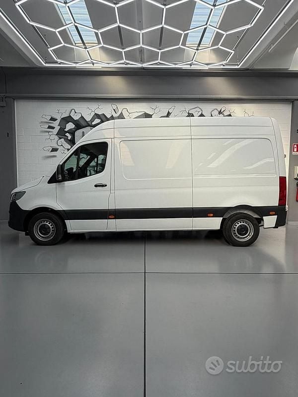 Usata Mercedes Sprinter 114 CV (83 kW) 2021 Bianco Furgone