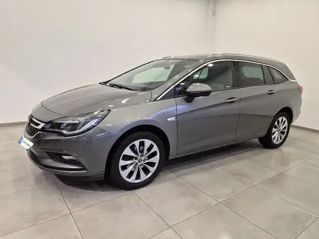 Usado Opel Astra 116 CV (85 kW) 2018 Familiar