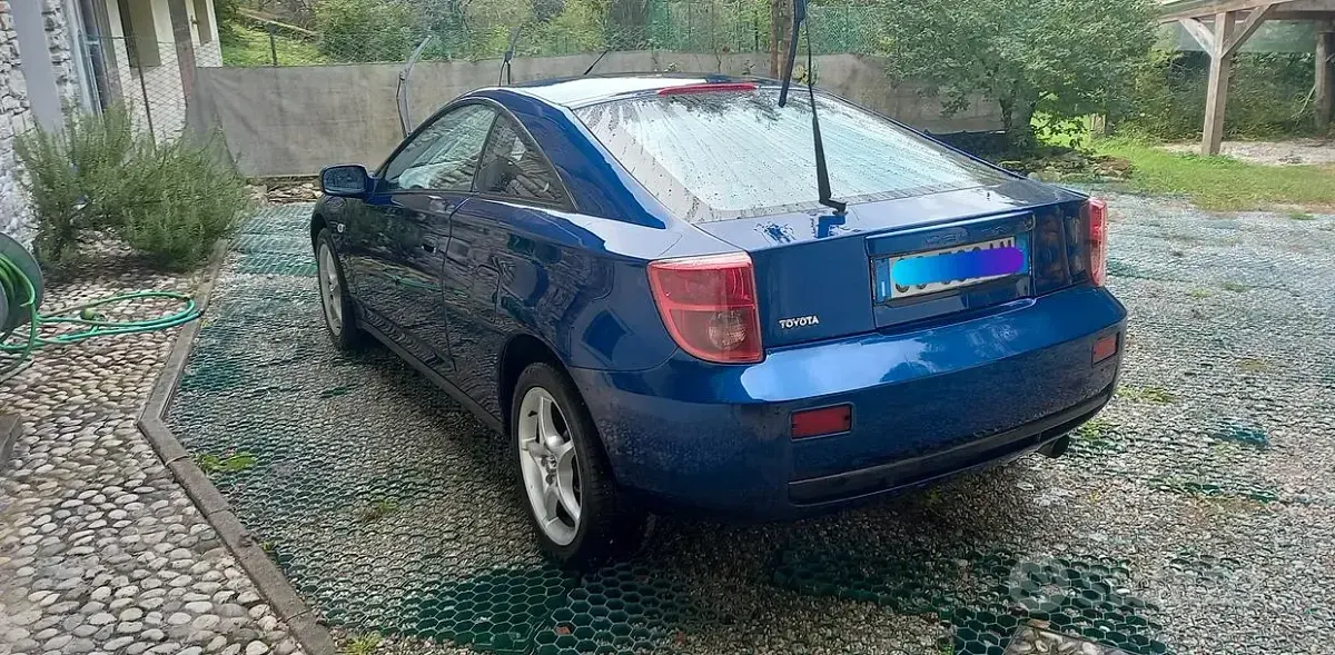Usata Toyota Celica T2 143 CV (105 kW) 2002 Bluazzurro Coupé