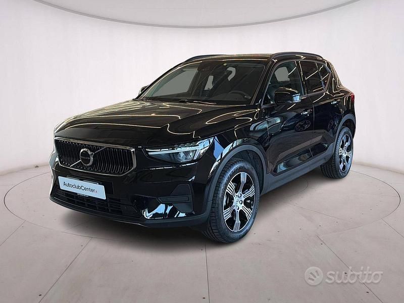 Nero Usata 2024 Volvo XC40 SUV | 28.900 € (Molto cara) - Immagine 1/4