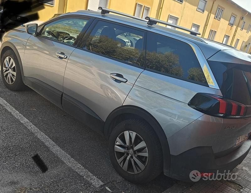Usata Peugeot 5008 120 CV (88 kW) 2018 Grigio SUV