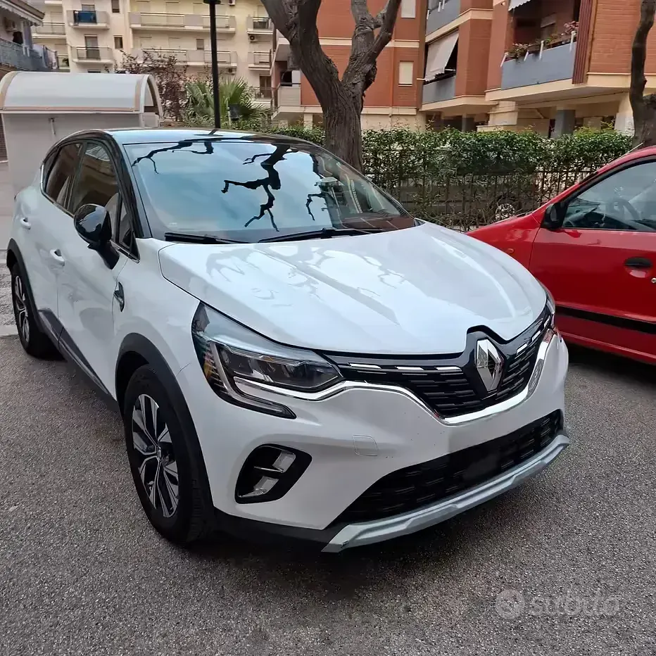 Usata Renault Captur 101 CV (74 kW) 2024 SUV