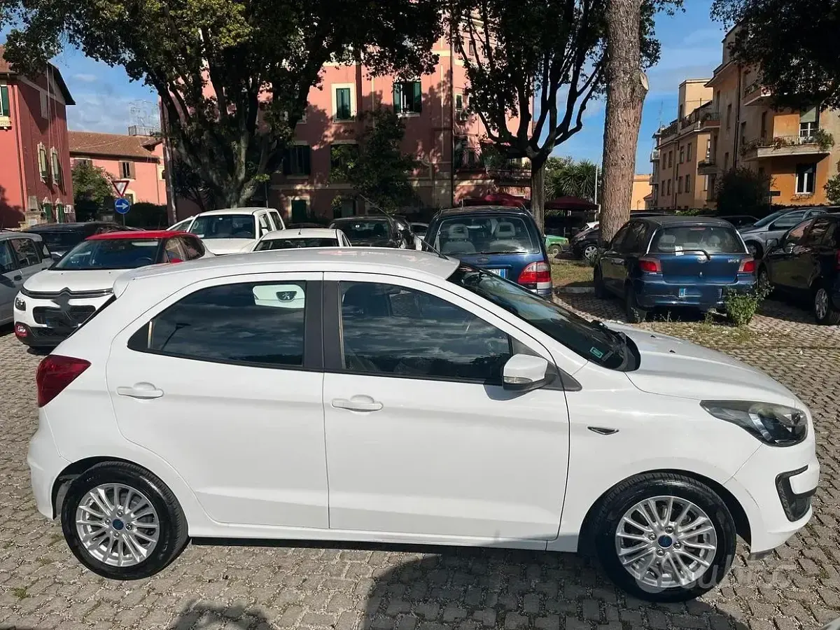 Usata Ford Ka Plus 86 CV (63 kW) 2019 Bianco Utilitaria