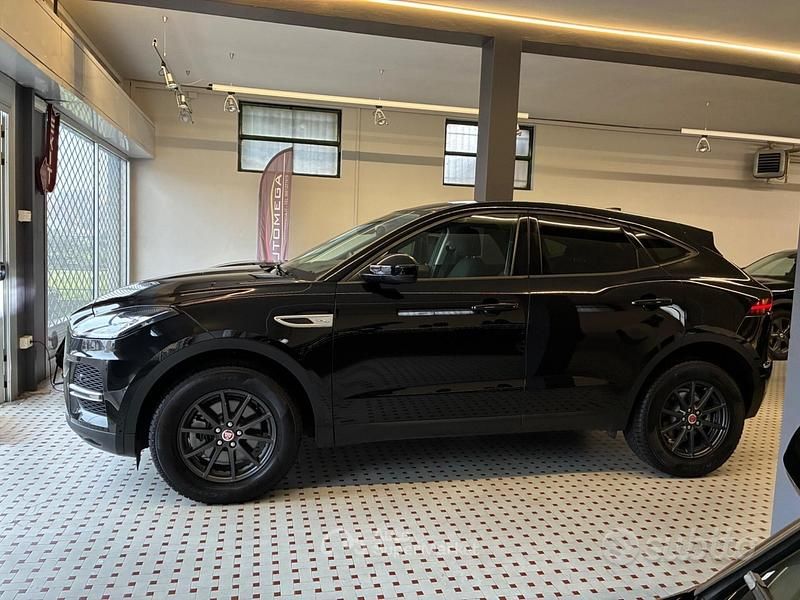 Usata Jaguar E-Pace 163 CV (119 kW) 2022 Nero SUV