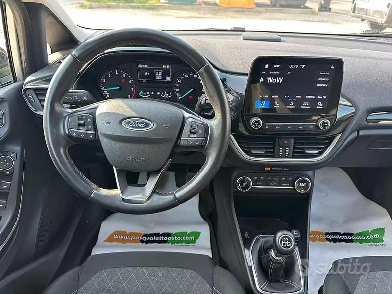 Usata Ford Fiesta Active 86 CV (63 kW) 2019 Grigio Utilitaria