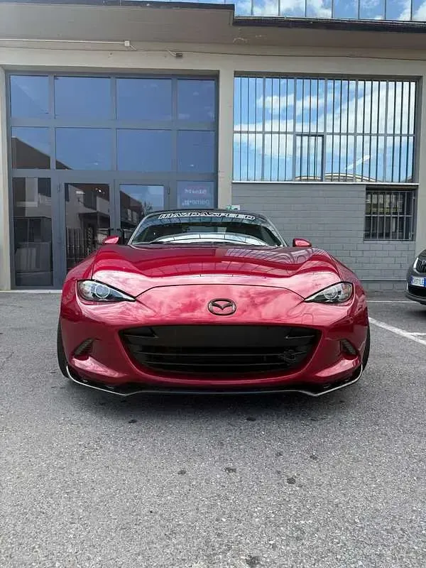 Usata Mazda MX5 Inclusive 184 CV (135 kW) 2019 Rosso Cabrio
