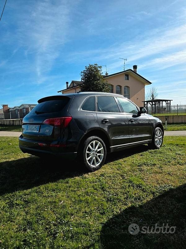 Usata Audi Q5 170 CV (125 kW) 2010 Grigio SUV