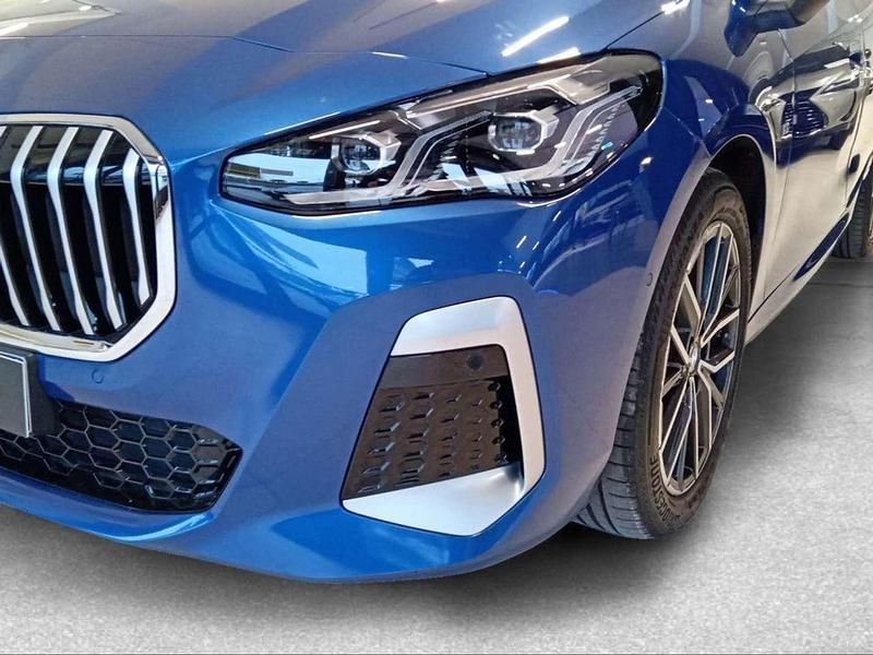 Gebraucht BMW 218 Active Tourer M Sport 150 PS (110 kW) 2023 Blau Van / Kleinbus