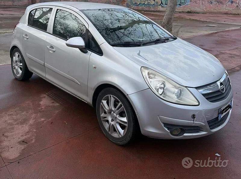 Usata Opel Corsa 80 CV (58 kW) 2010 Grigio Utilitaria