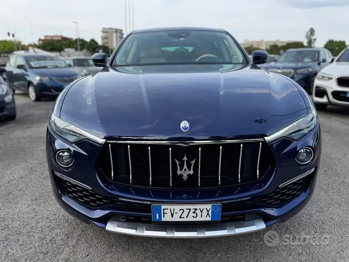 Usata Maserati Levante GranLusso 430 CV (316 kW) 2019 Blu SUV
